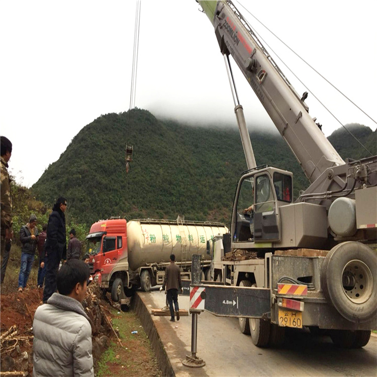 中原吊车道路救援24小时