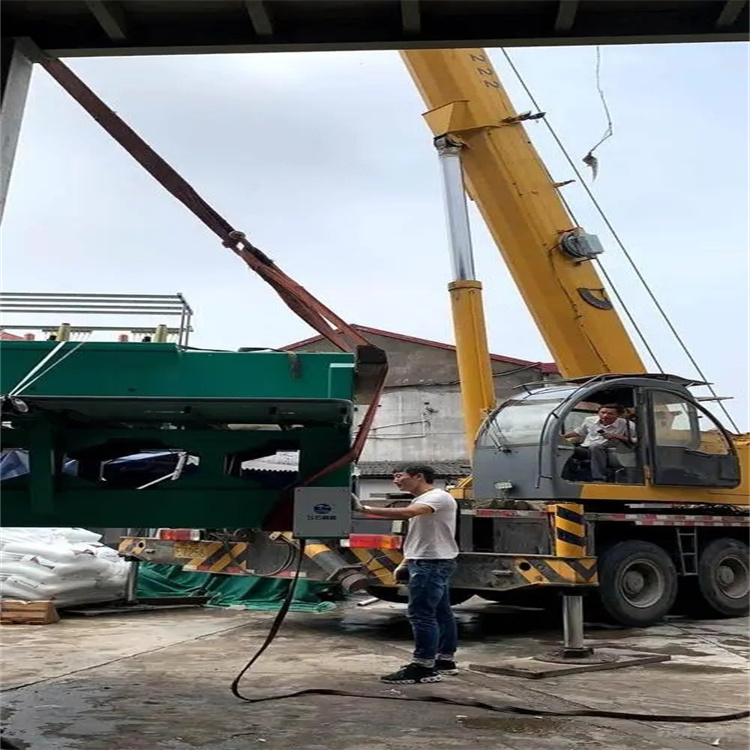 中原吊车怎么吊30米钢筋笼